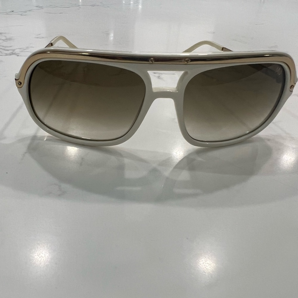 Authentic Marc Jacobs Gradient Sunglasses! - image 1